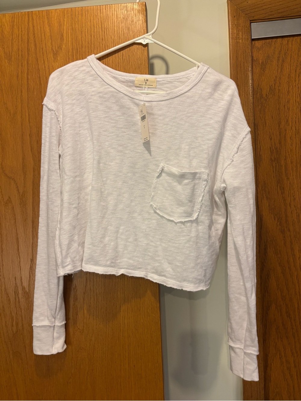T.La White Cropped Long-Sleeve Pocket Top